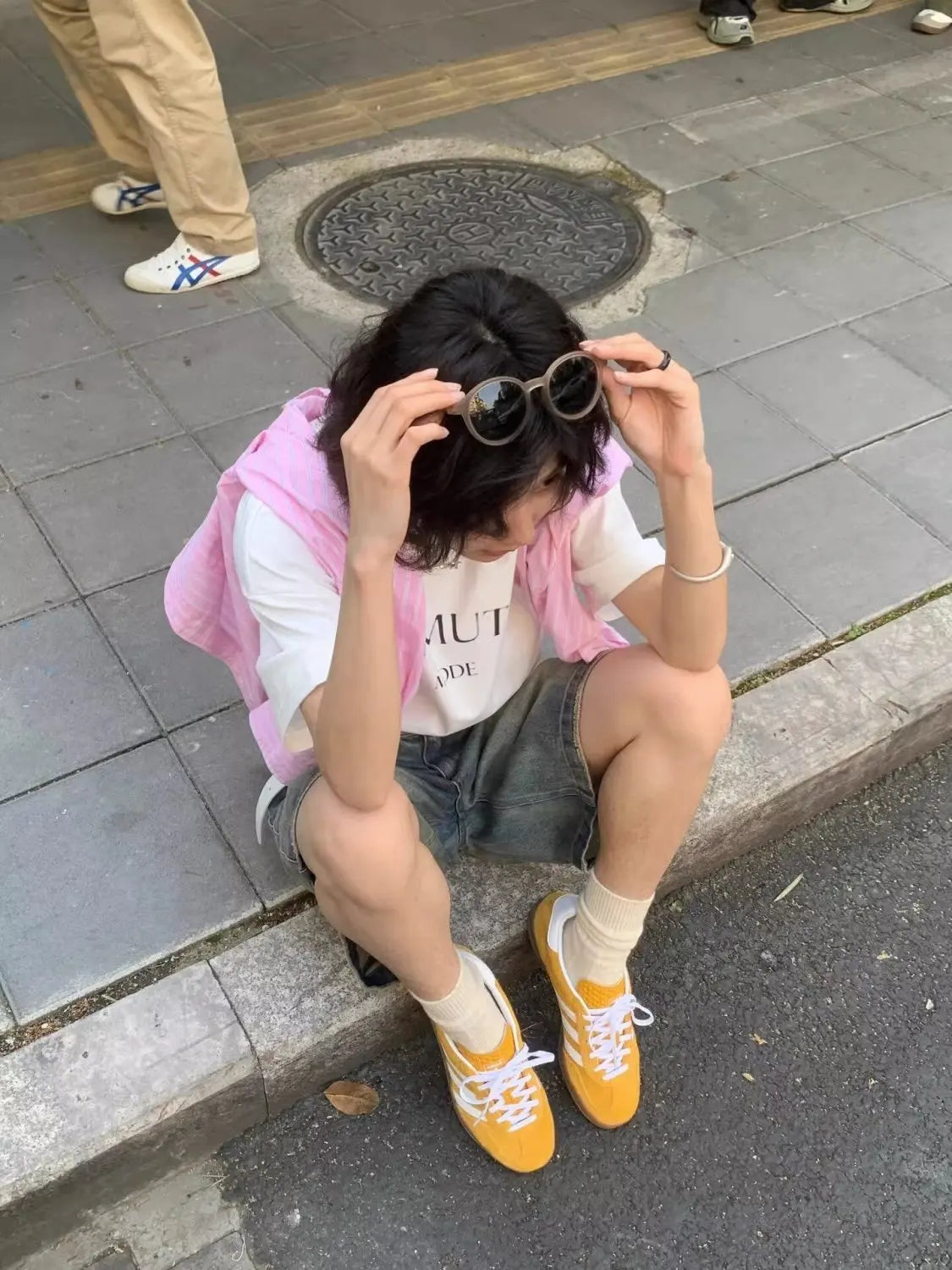 GrungeKnee™ – Vintage Y2K Knee-Length Shorts (High Waist, Emo Streetwear)