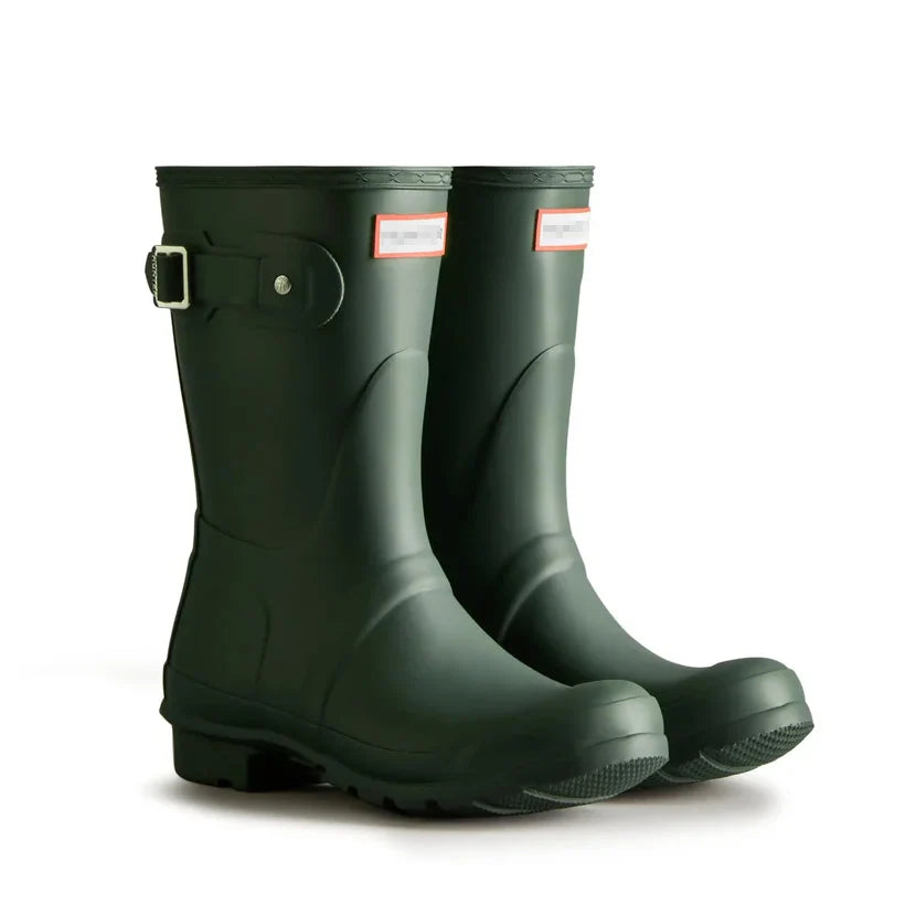 حذاء نسائي من الجلد المطرز حتى منتصف الساق