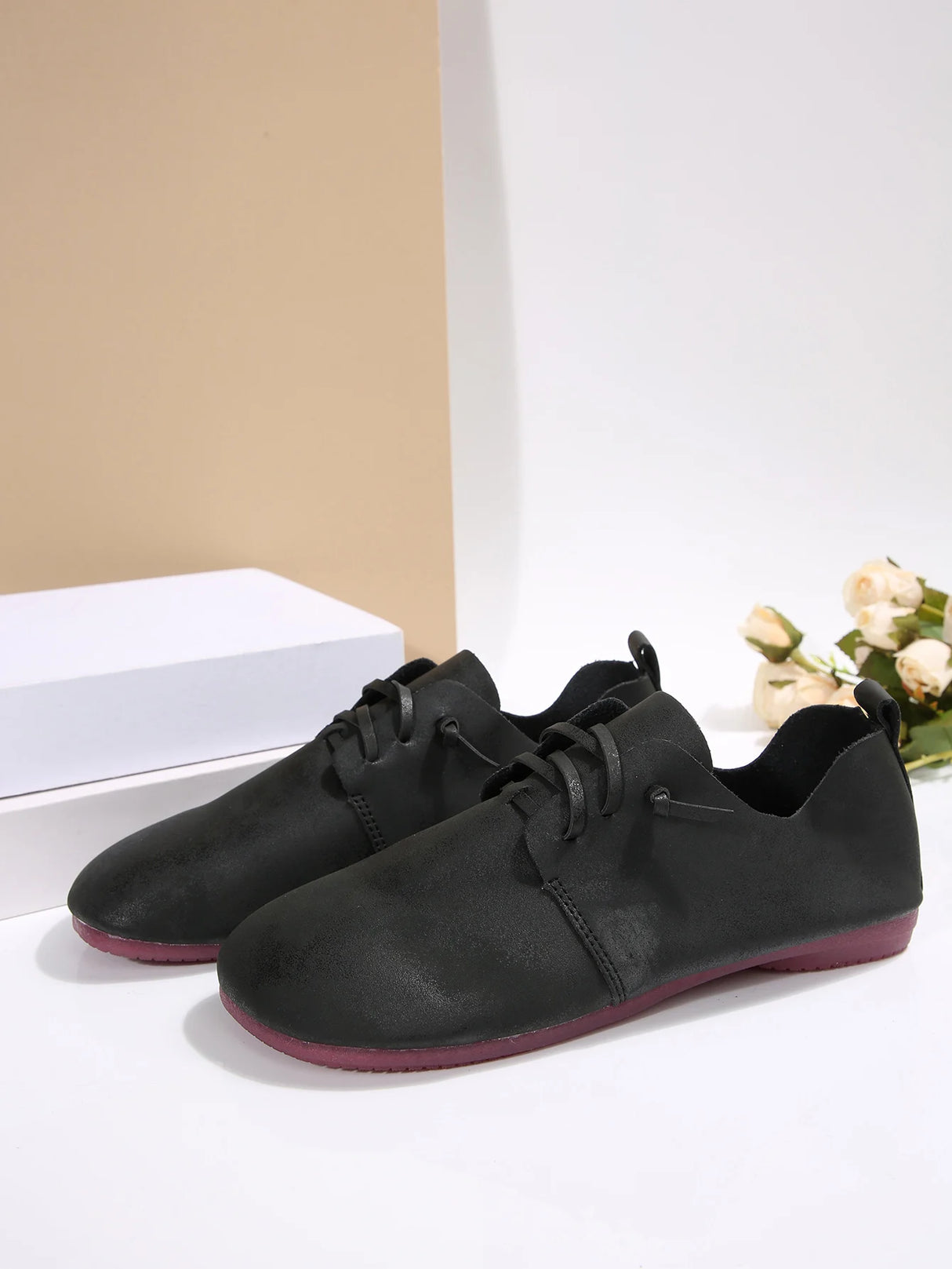 حذاء لوفر نسائي أنيق وسهل الارتداء