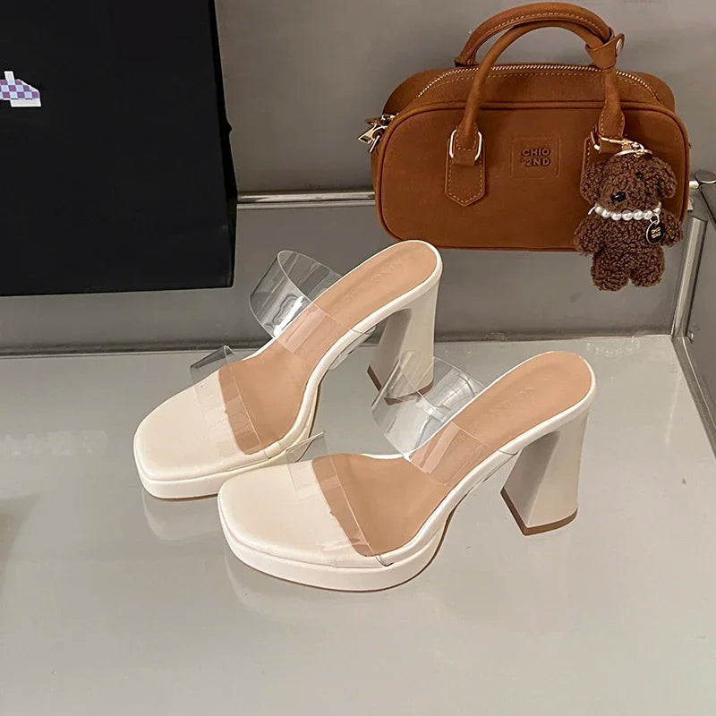 حذاء مفتوح من الأمام شفاف بكعب عالٍ – صيف 2025