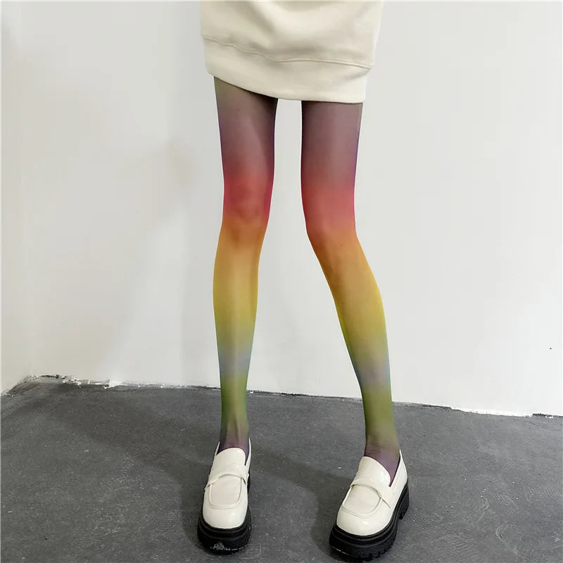 جوارب نسائية شبكية مزخرفة بالزهور