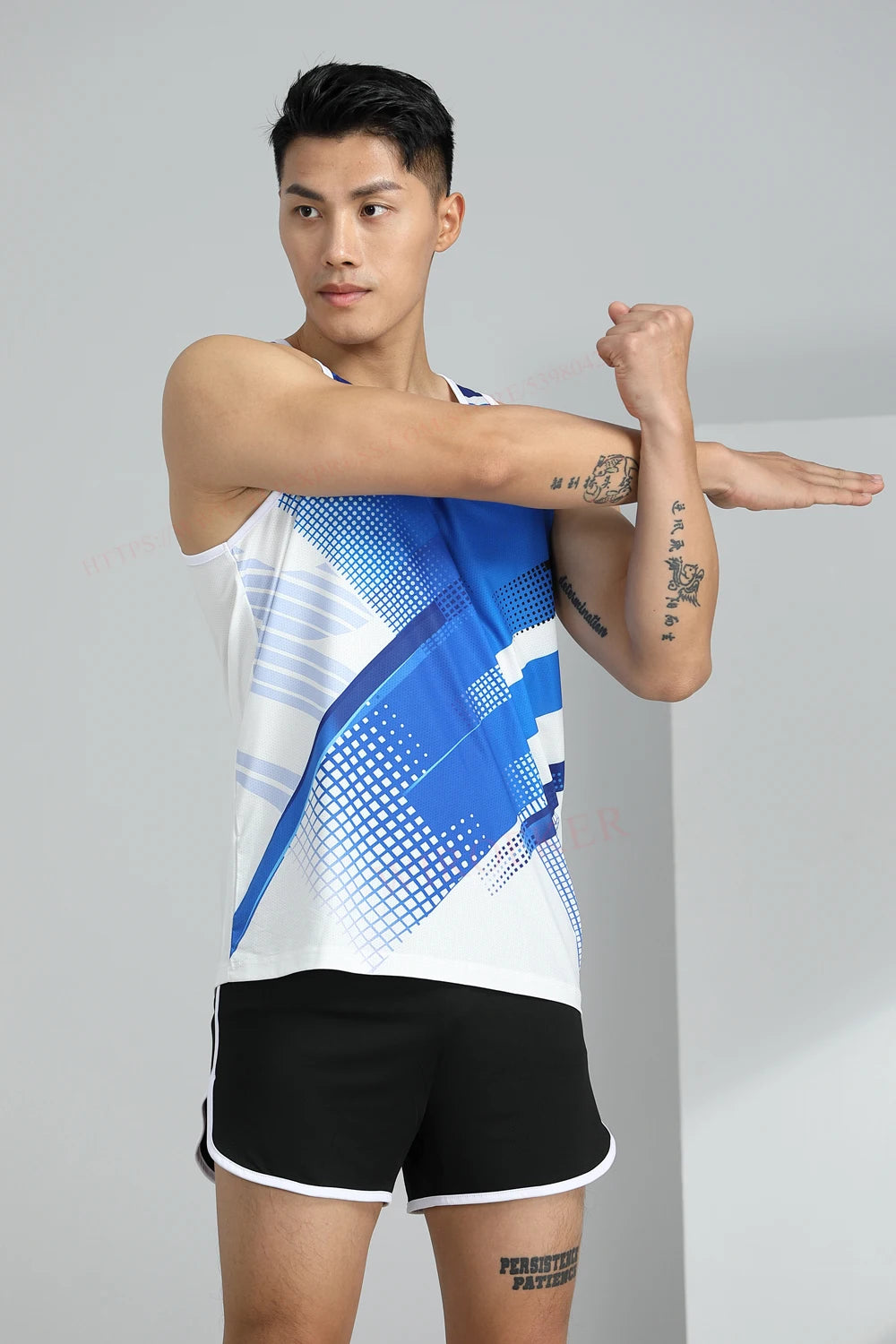 طقم رياضي سريع الجفاف للرجال بمقاسات كبيرة - طقم جري