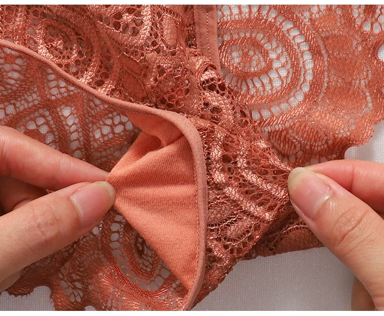 حمالة صدر نسائية من الحرير والساتان