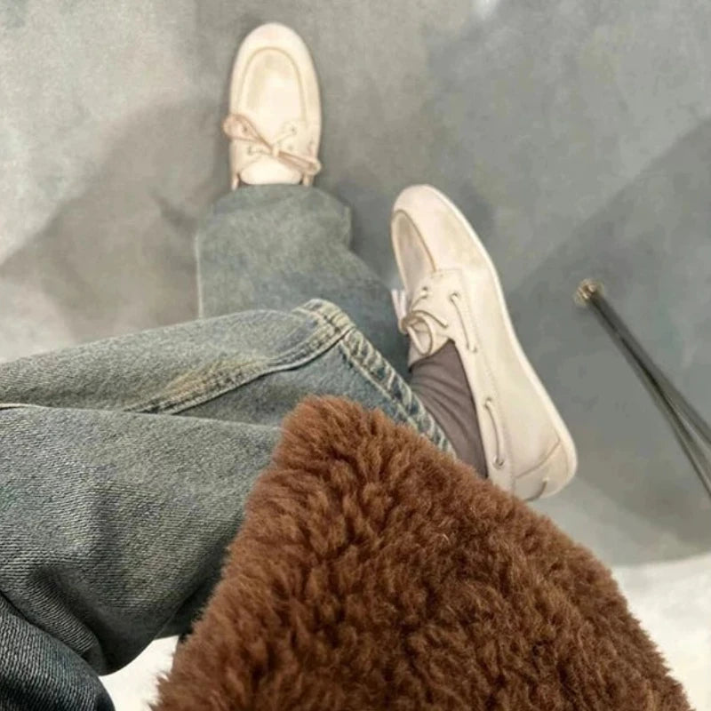 Soft Leather Slip-On Flats – Casual Women’s 2025