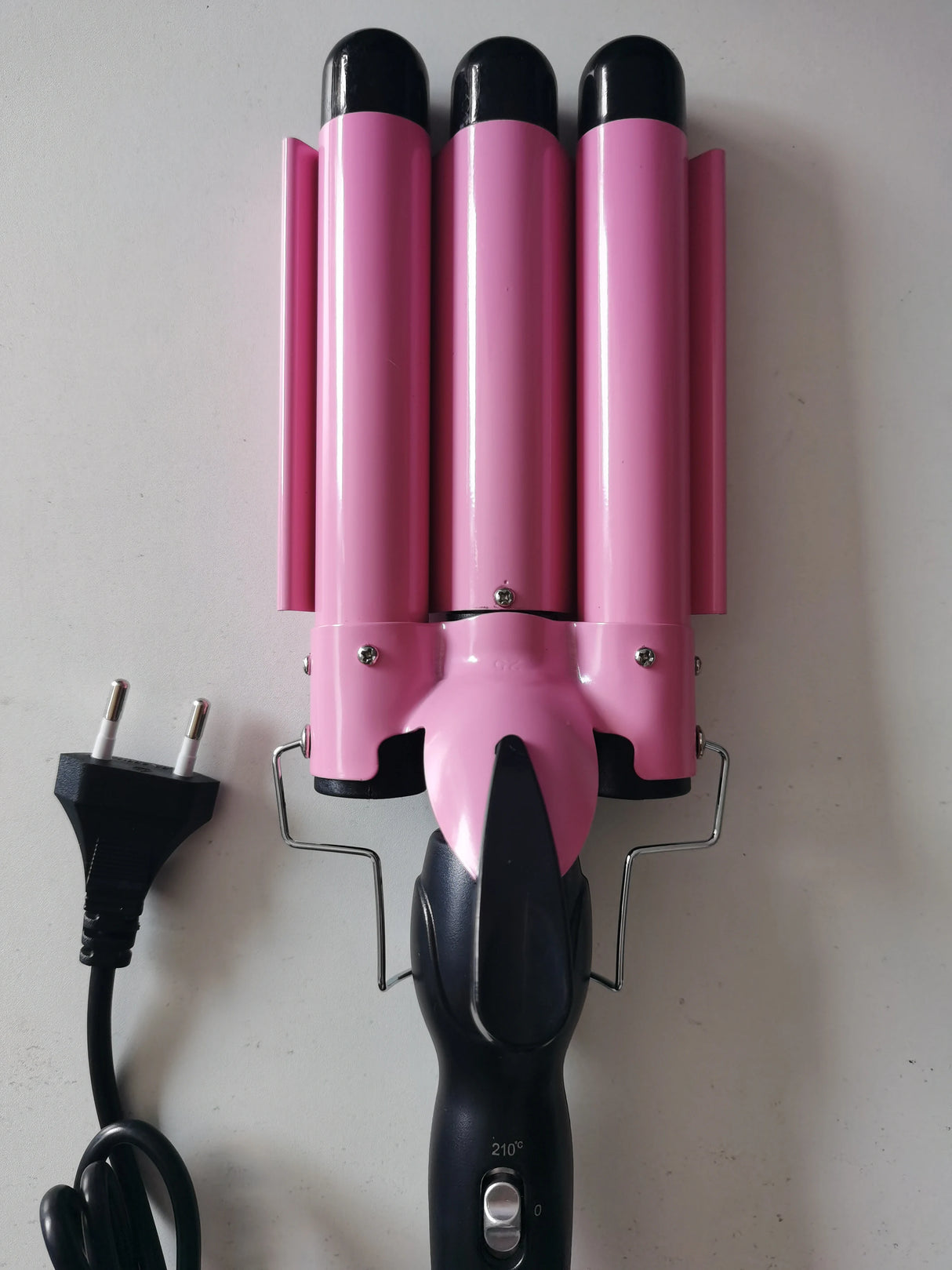 Triple Barrel Hair Curling Iron