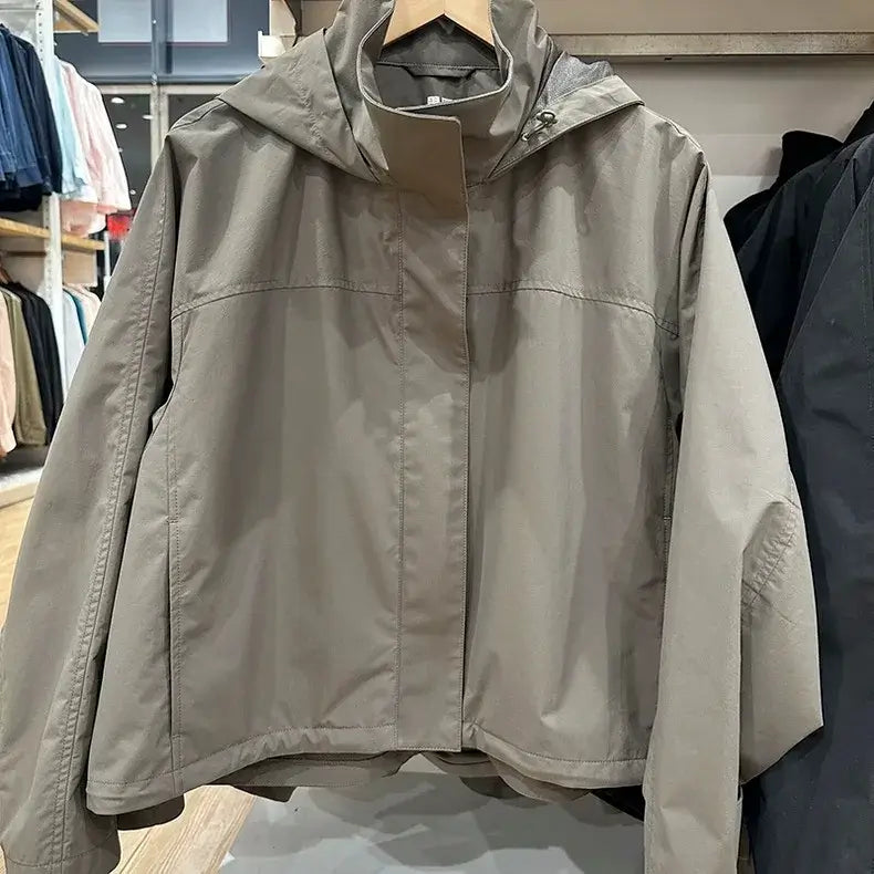 معطف نسائي رقيق بغطاء للرأس واقٍ من الرياح