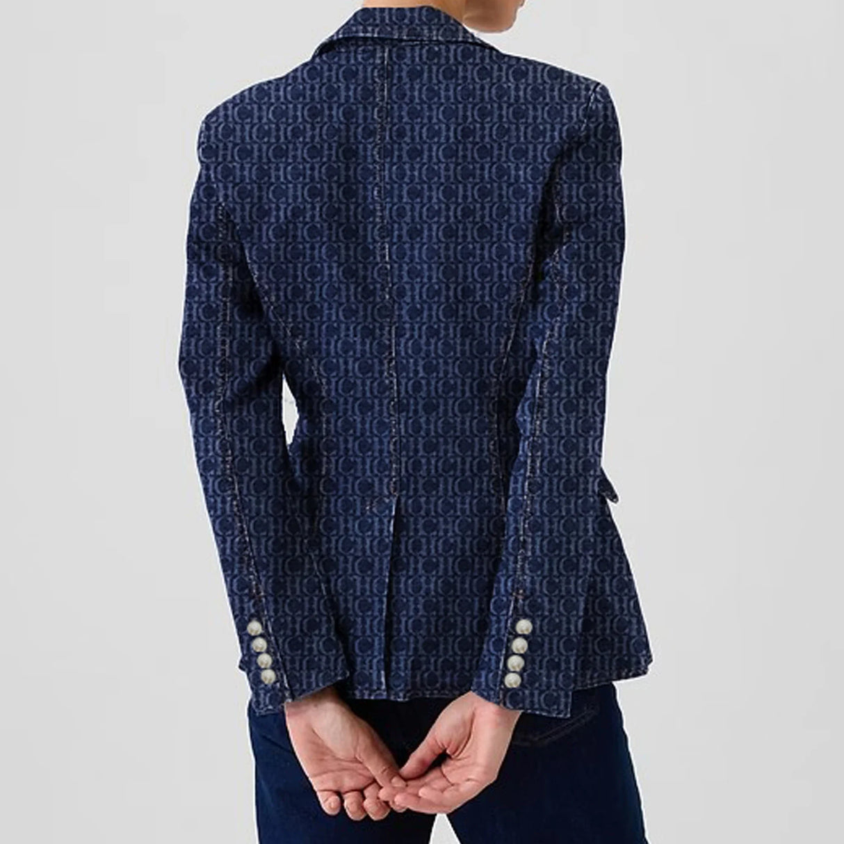 معاطف جينز نسائية أنيقة مع جيوب