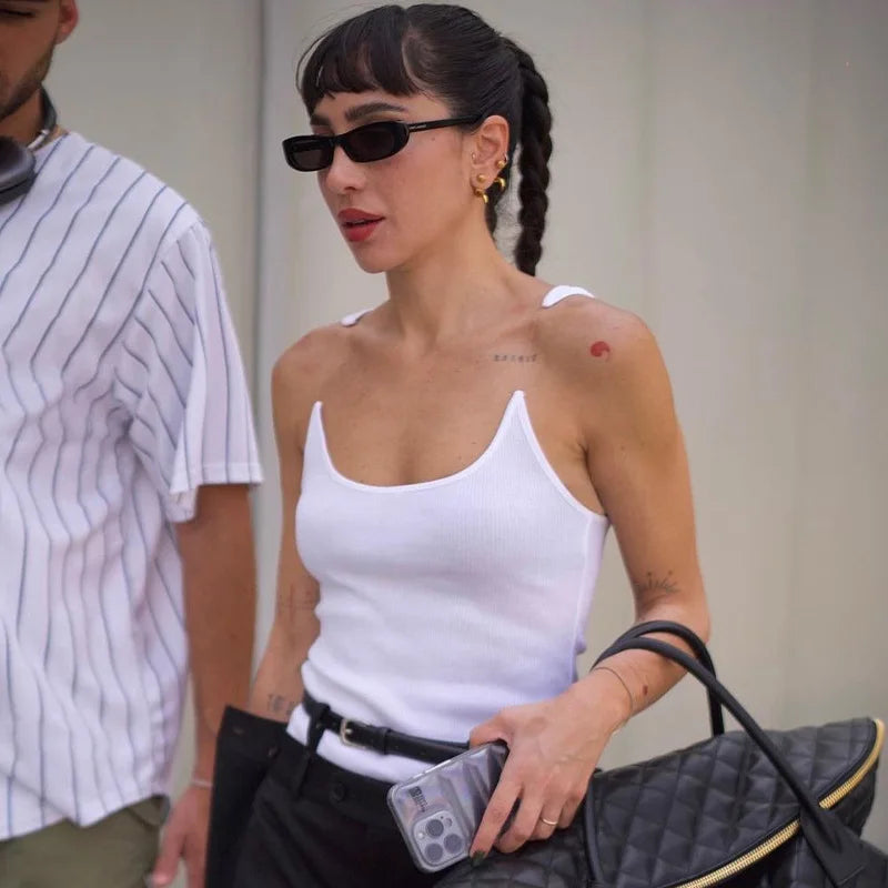 قميص داخلي نسائي بأشرطة مضلعة