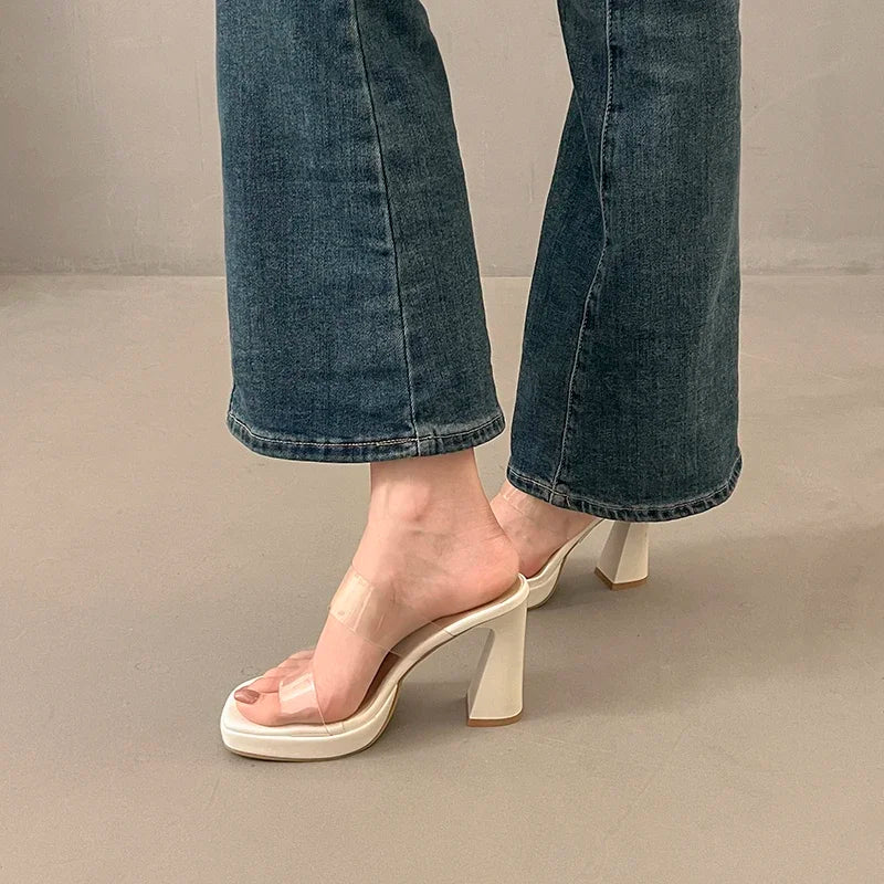 حذاء مفتوح من الأمام شفاف بكعب عالٍ – صيف 2025