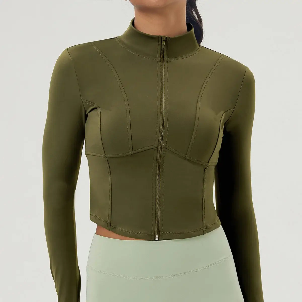 سترة يوجا نسائية بسحاب وقصة ضيقة