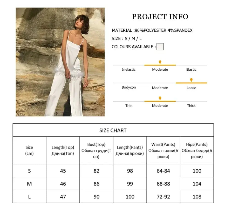 طقم بيجامة ساتان نسائي مع بنطلون بحواف من الريش