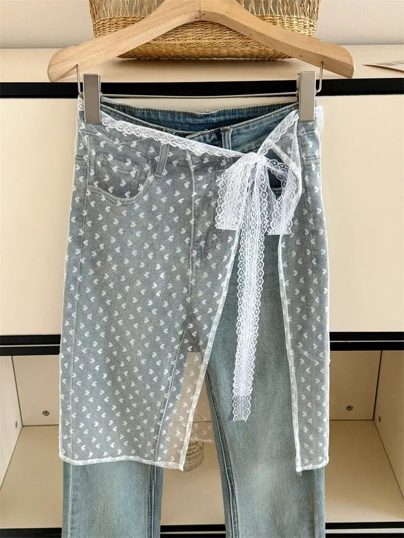 تنورة نسائية من الدانتيل والتول بتصميم عتيق