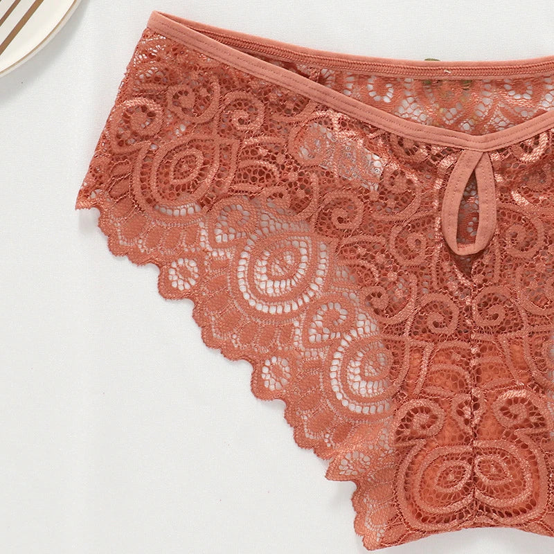 حمالة صدر نسائية من الحرير والساتان