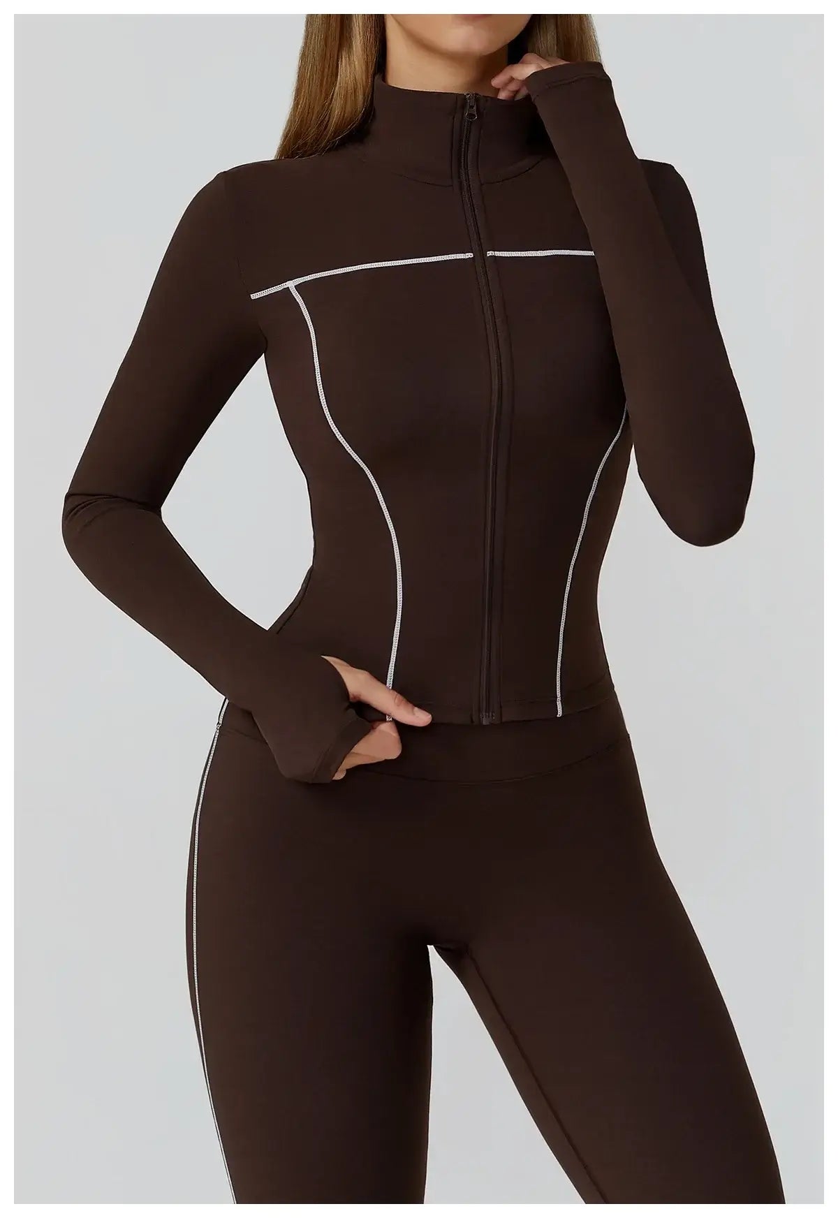 جاكيت جري نسائي ضيق بأكمام طويلة