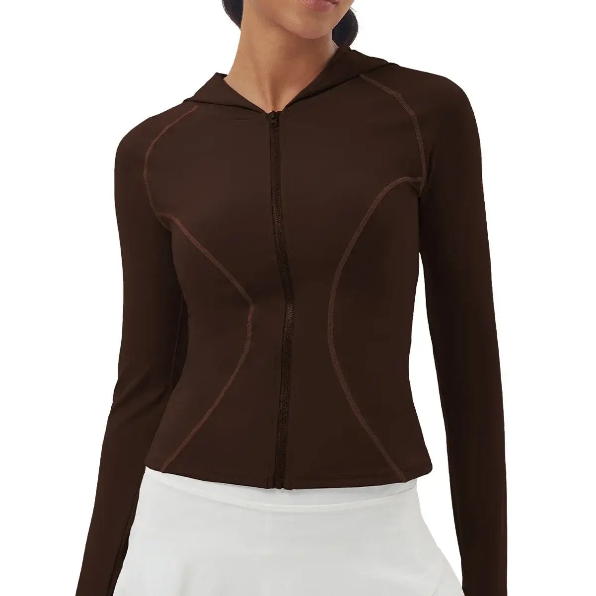 سترة لياقة بدنية نسائية بقصّة Slim Fit مع غطاء للرأس