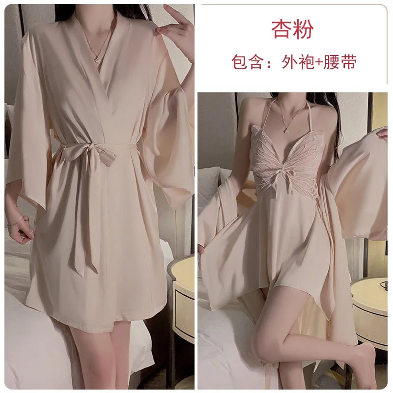 طقم نوم نسائي مع روب فيونكة