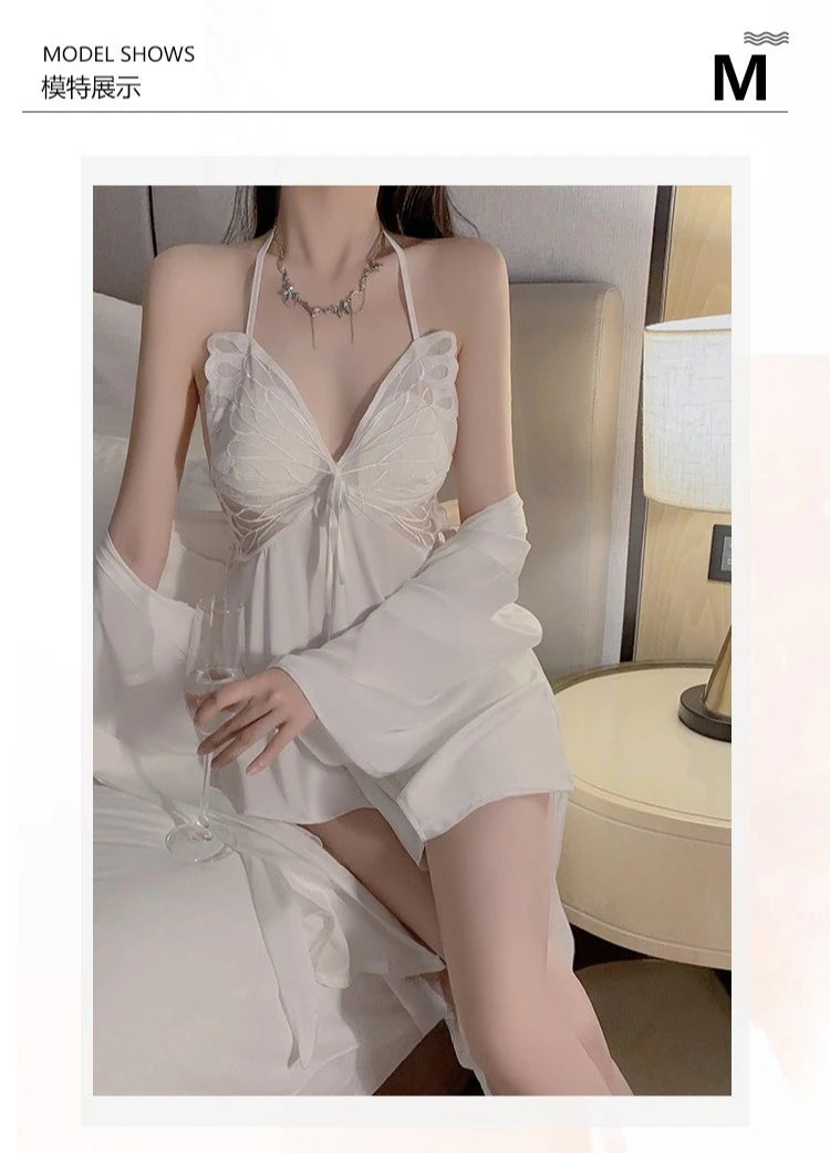 طقم نوم نسائي مع روب فيونكة