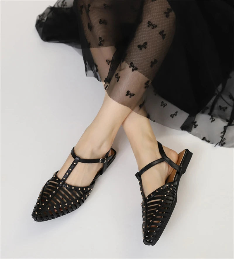 Women’s Pointed Toe Flat Roman Sandals