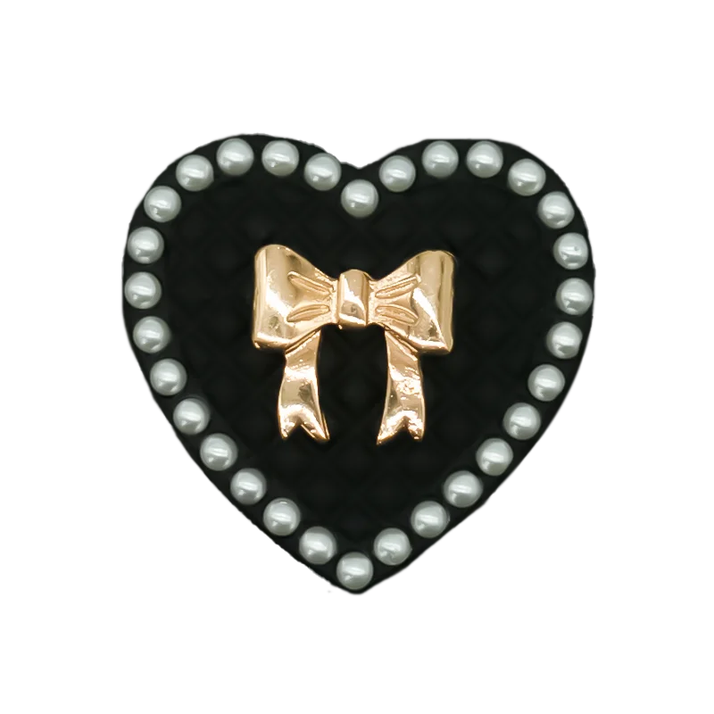 إكسسوارات أحذية معدنية مصممة للنساء