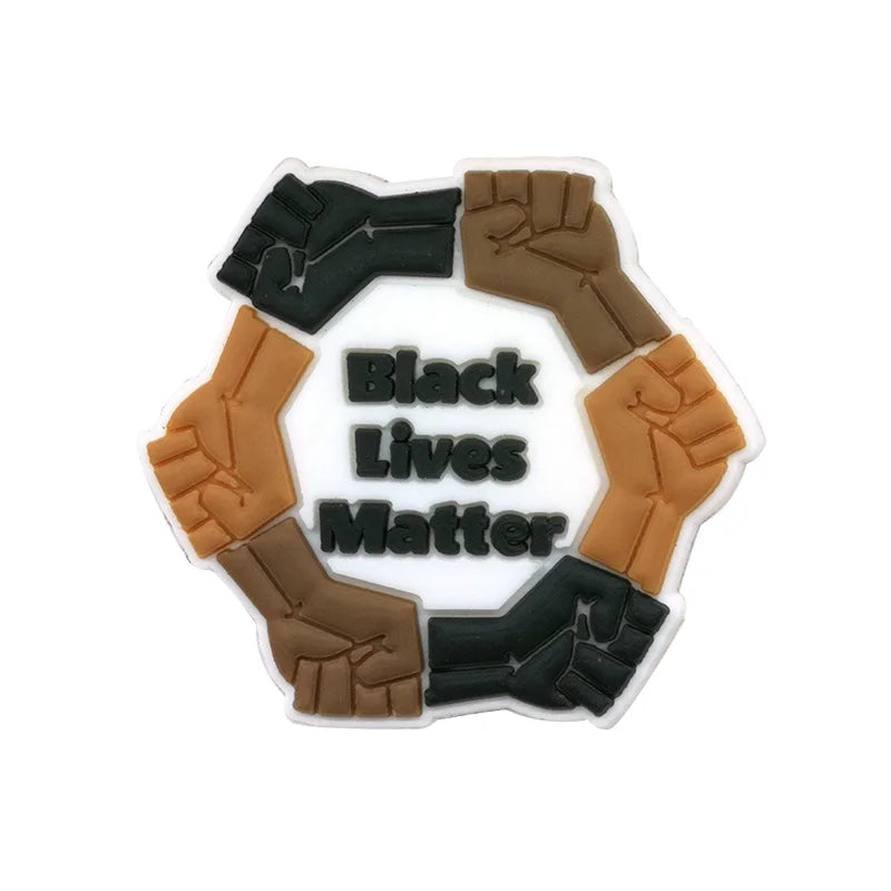 سحر الأحذية النسائية العصرية على شكل مسدس