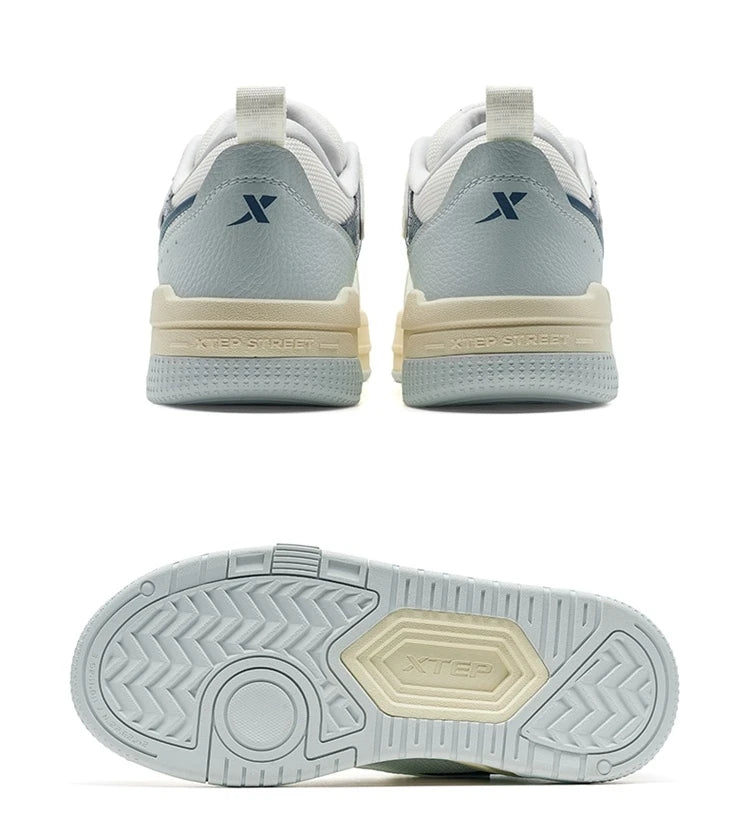 حذاء رياضي Xtep للرجال بنعل سميك للتزلج على الألواح