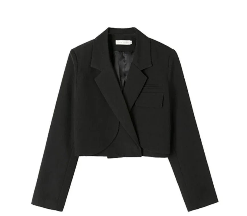 Cropique™ – Youthful Crop Blazer (Korean Style, Short Cut, Bold Look)
