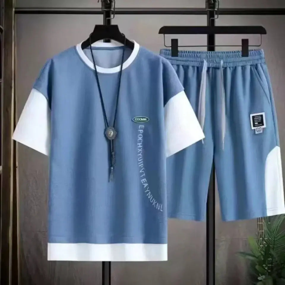 هوديس وبلوزات Y2k