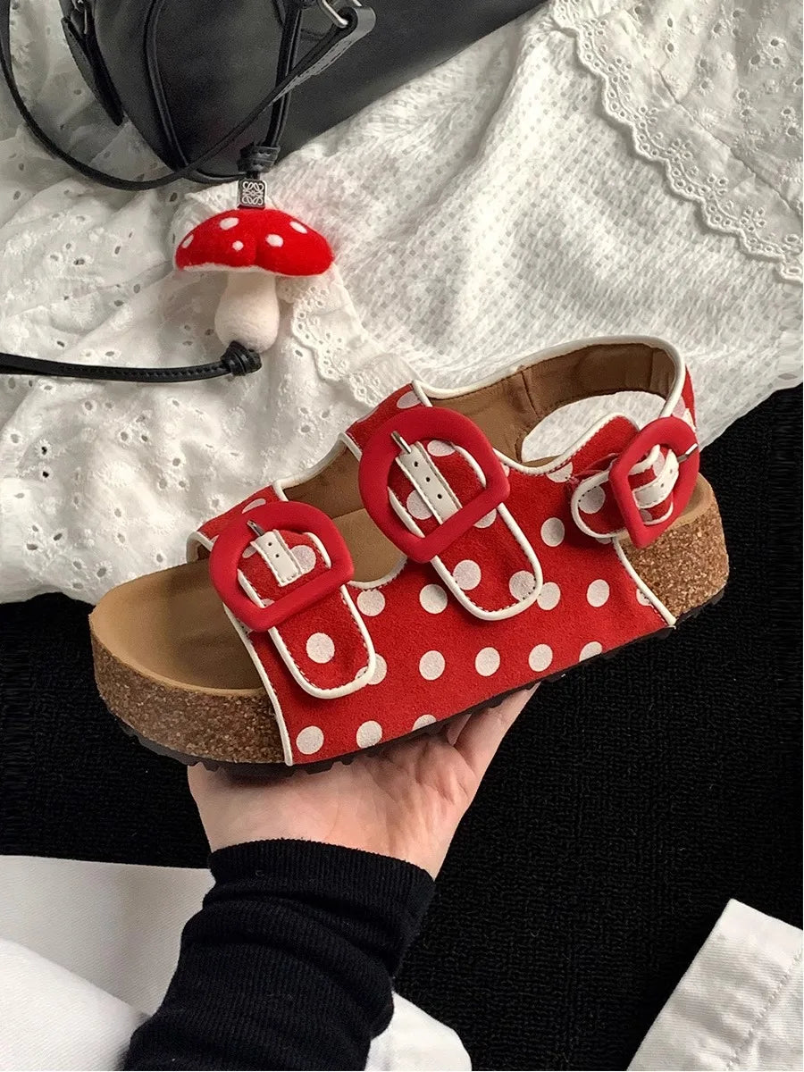 صنادل نسائية مسطحة بكعب عالٍ صيفية