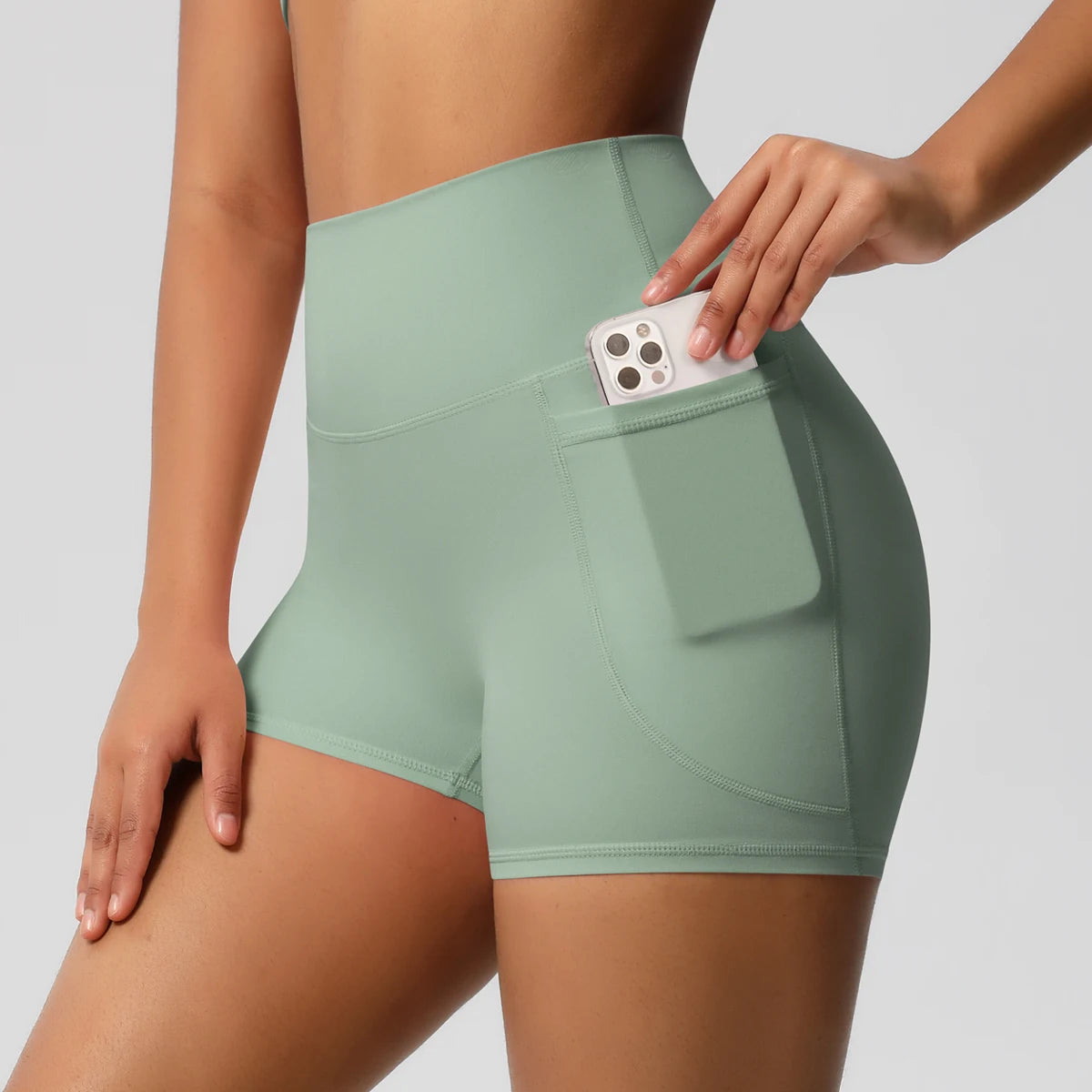 Women's Pocketed Fitness Yoga Shorts