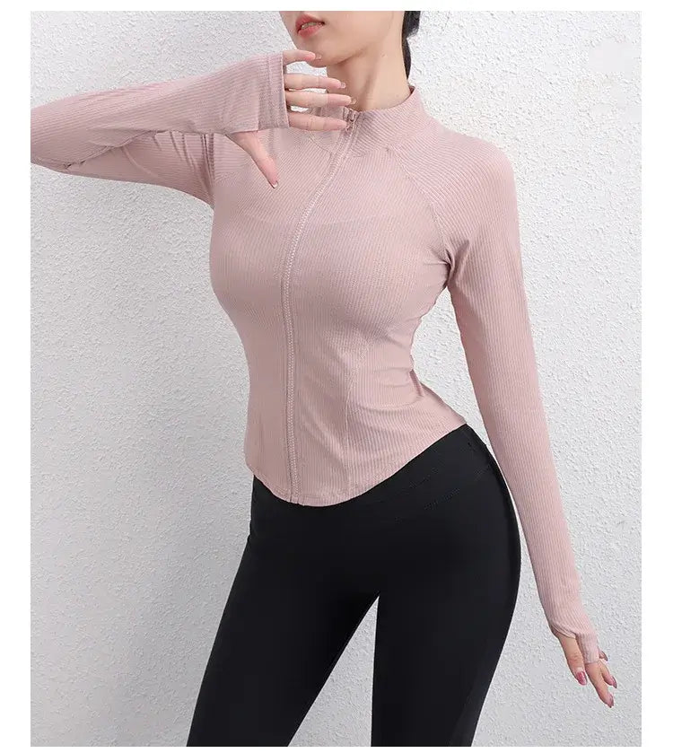 سترة جري نسائية بأكمام طويلة ومزخرفة