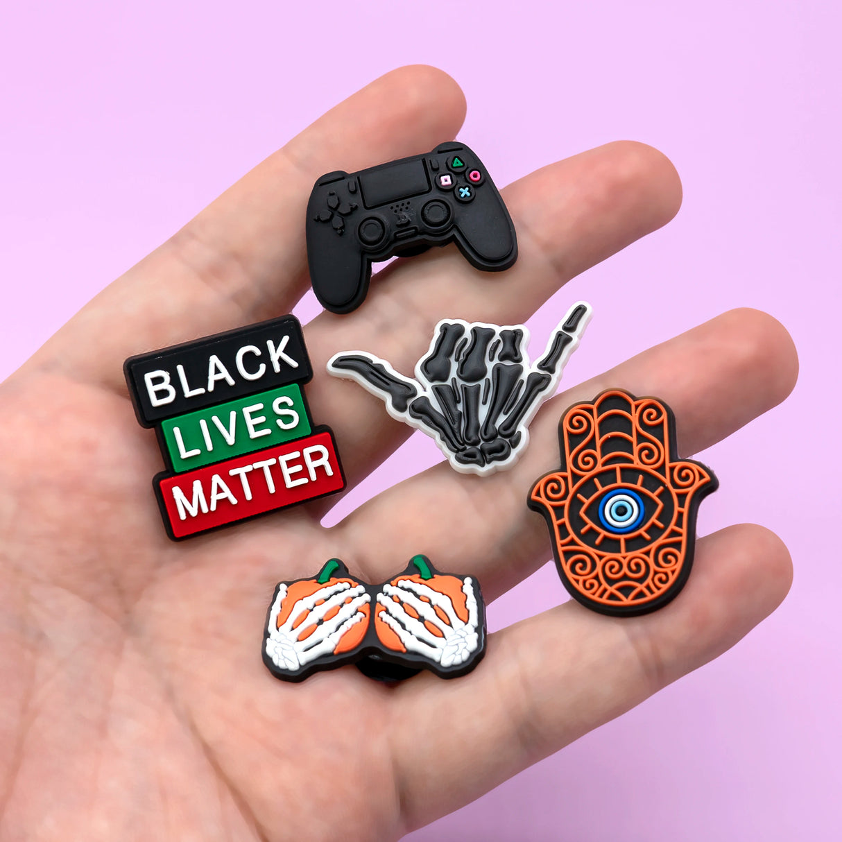 سحر الأحذية النسائية العصرية على شكل مسدس