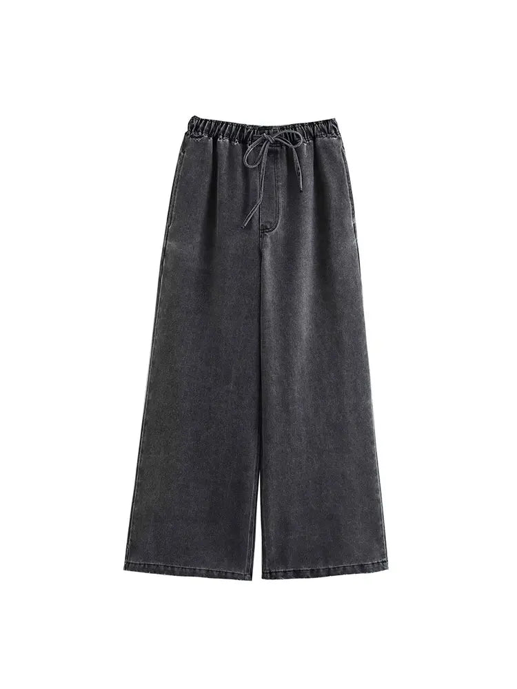 طقم بلوزة وبنطال جينز للنساء