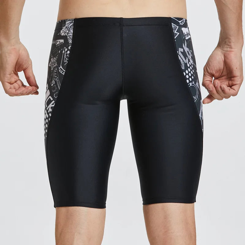 ملابس سباحة رجالية تنافسية بمقاسات كبيرة