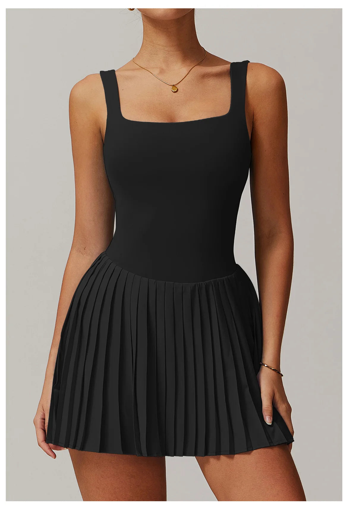 جمبسوت رياضي نسائي مطوي بجيوب