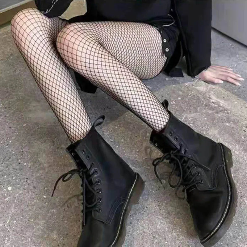 جوارب شبكية نسائية