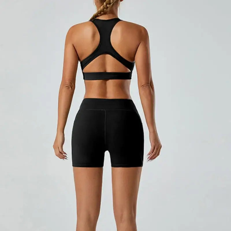 حمالة صدر رياضية نسائية ذات ظهر مجوف على شكل حرف V عميق