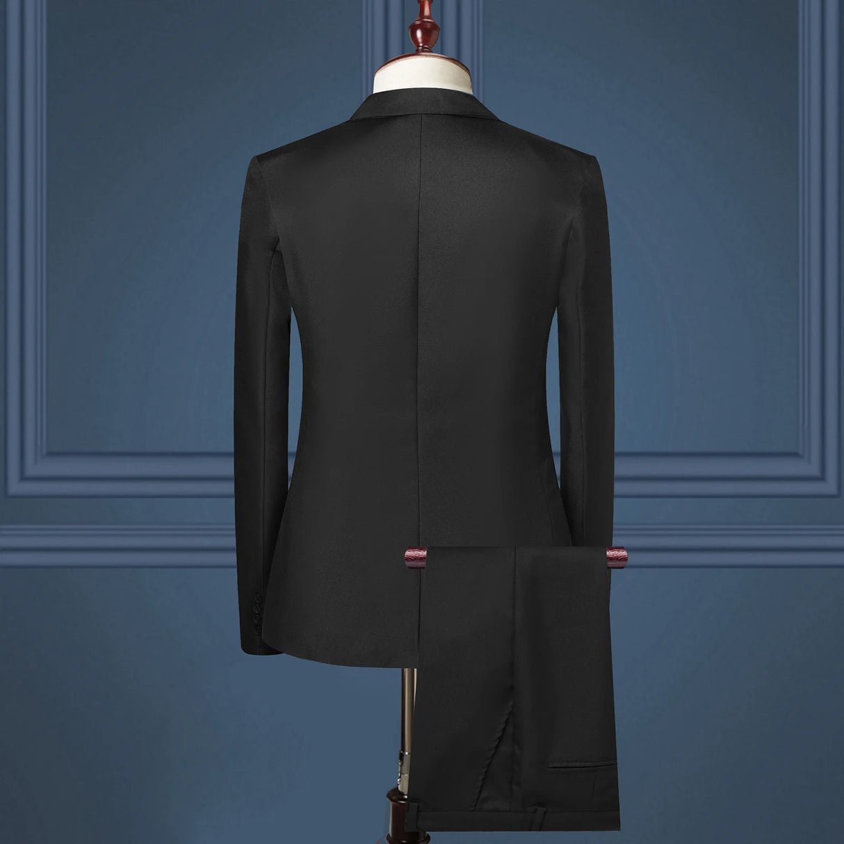 بدلة عمل مصممة خصيصًا للرجال