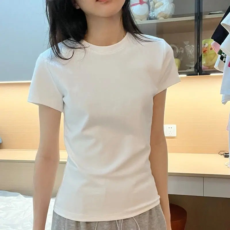 Essential Slim Fit Women's T-Shirt