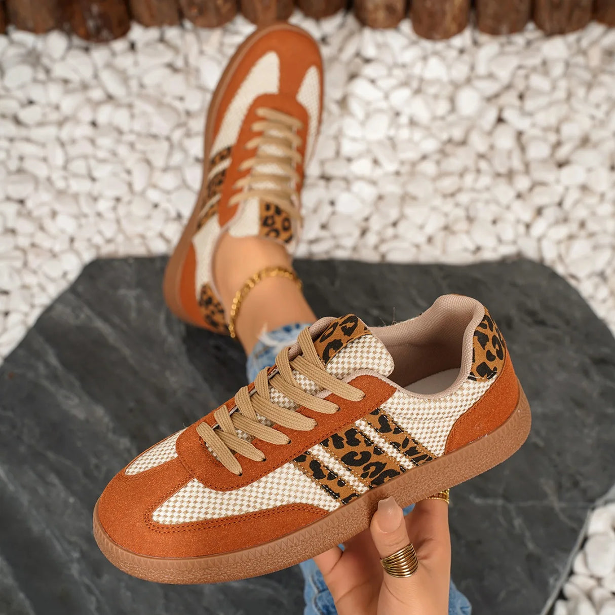 أحذية رياضية نسائية فاخرة من تصميم مصمم أحذية كاجوال