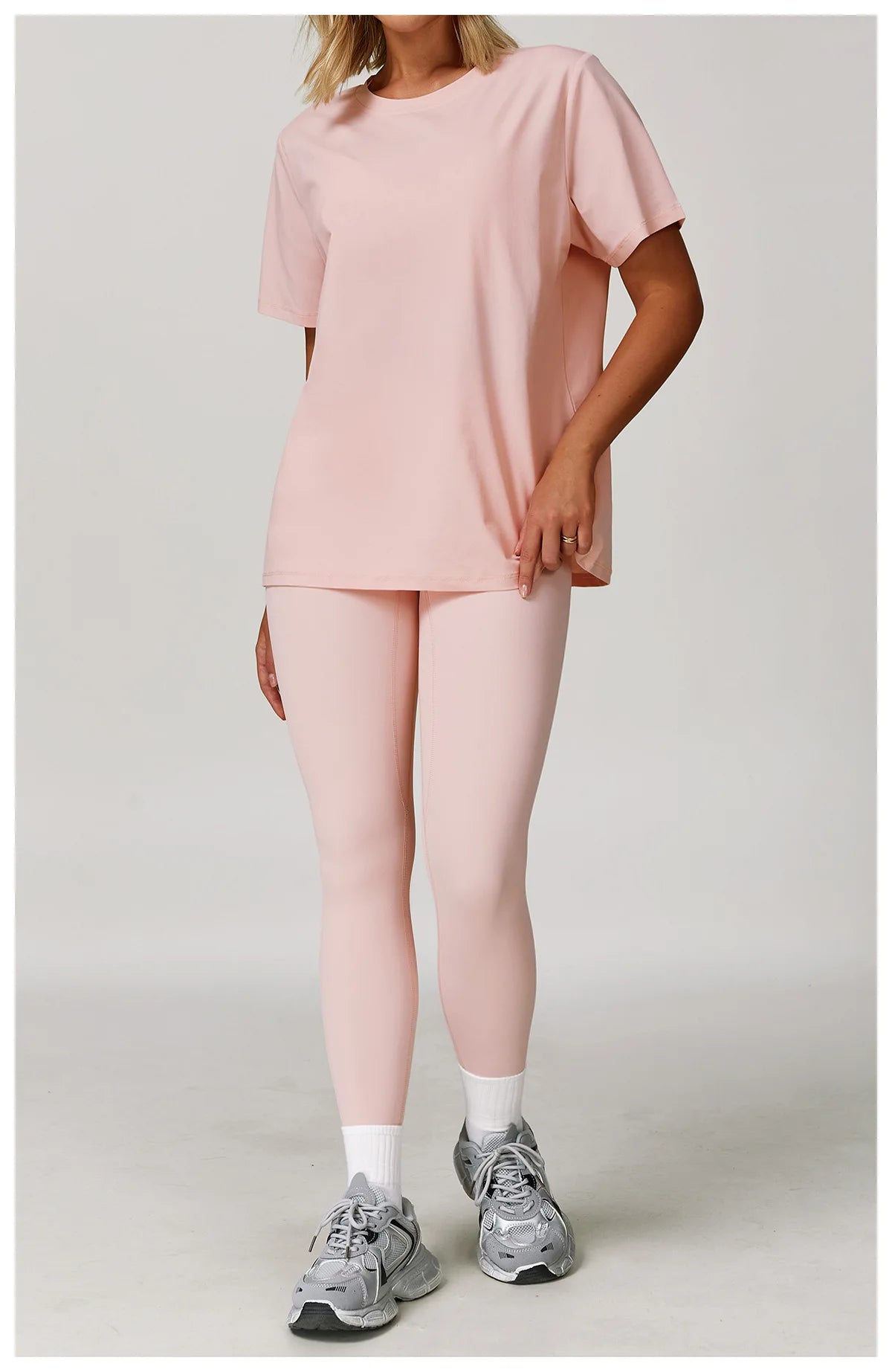 Loose Fit Yoga Tee - Breathable & Quick Dry