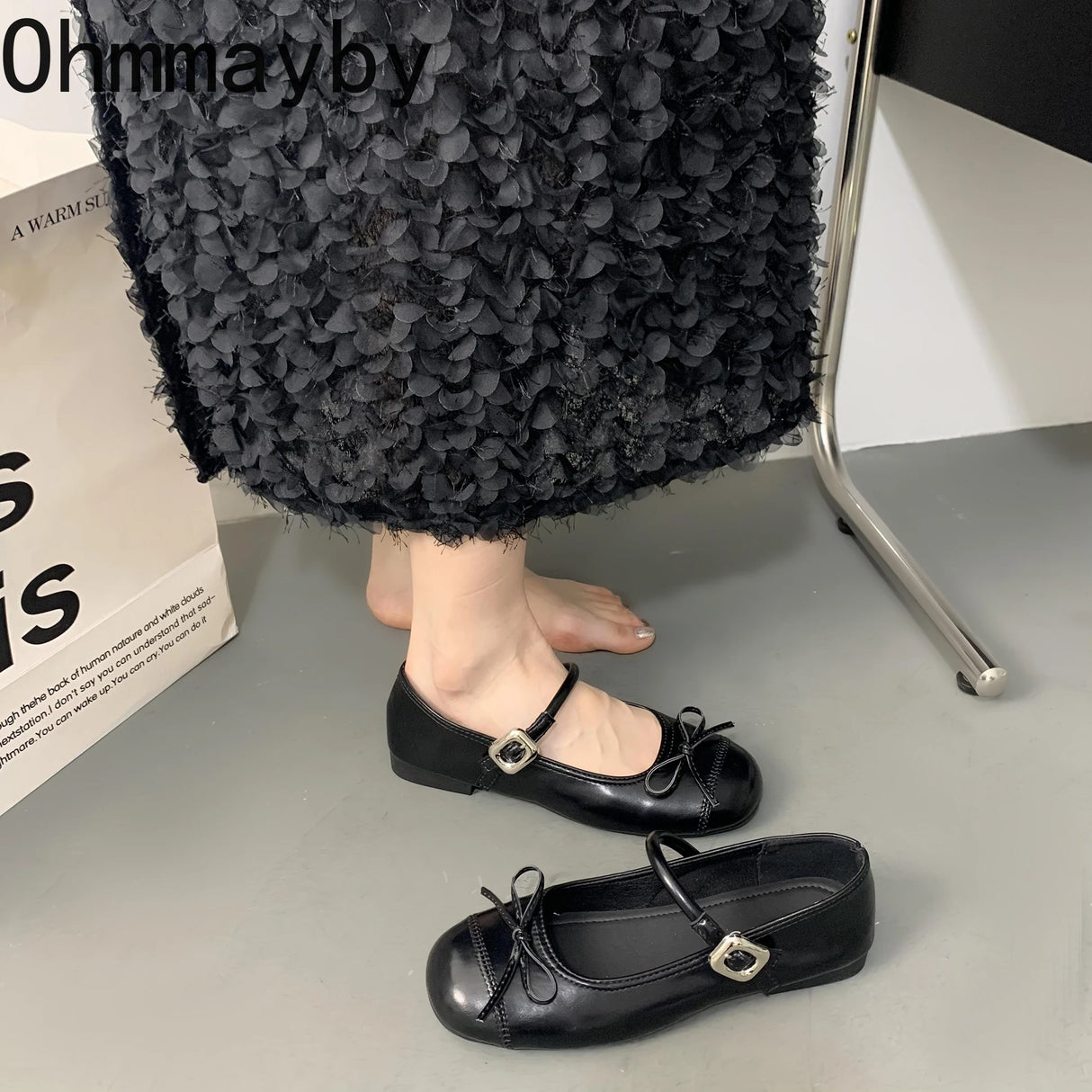 أحذية نسائية فاخرة بدون رباط من ماركة لوفرز