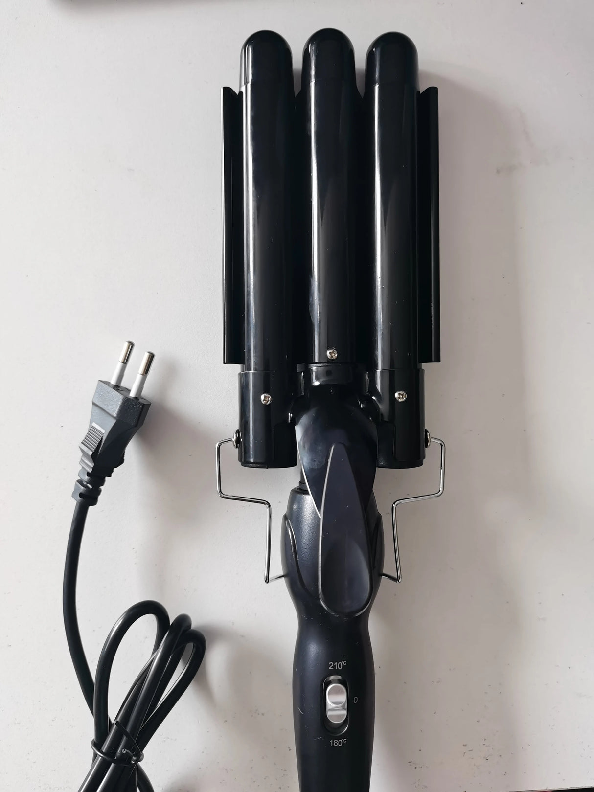 Triple Barrel Hair Curling Iron