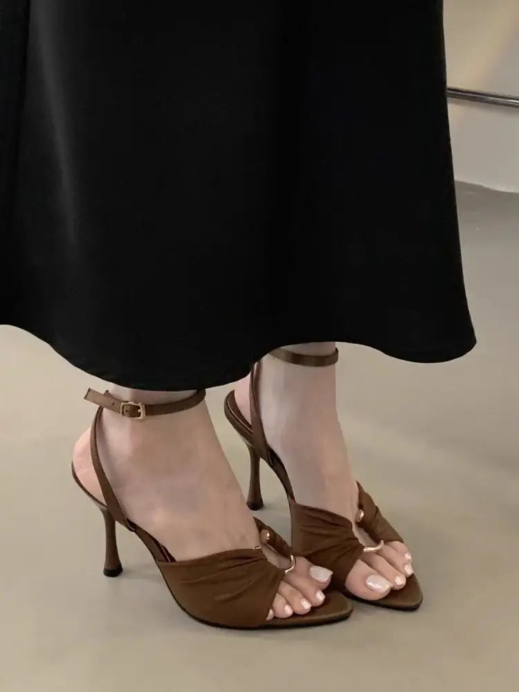 Women’s Pointed Toe Stiletto Slingback Pumps