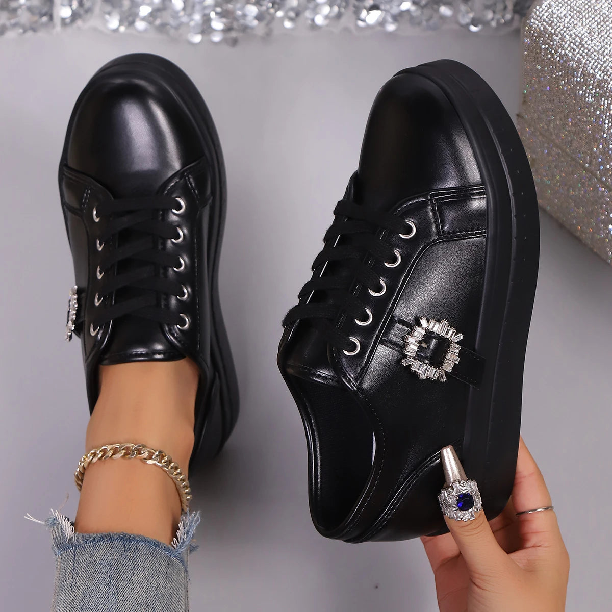 أحذية رياضية نسائية صيفية قابلة للتنفس للمشي