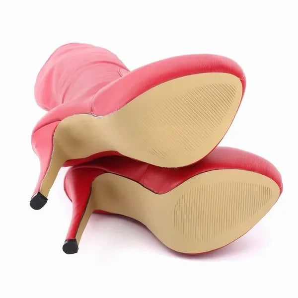 حذاء نسائي فوق الركبة – منصة من الجلد غير اللامع