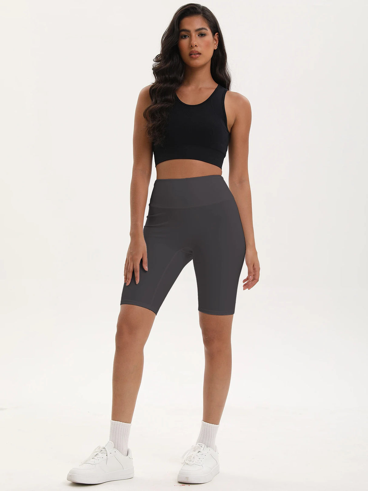 شورت نسائي عالي الخصر بثلاثة جيوب لركوب الدراجات