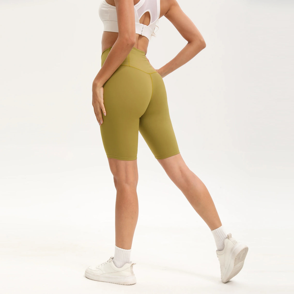 شورت نسائي عالي الخصر بثلاثة جيوب لركوب الدراجات