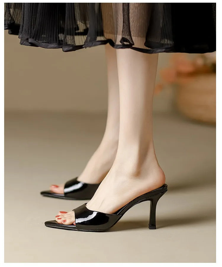 نعال براءات اختراع بكعب رفيع ومقدمة مدببة - 2025