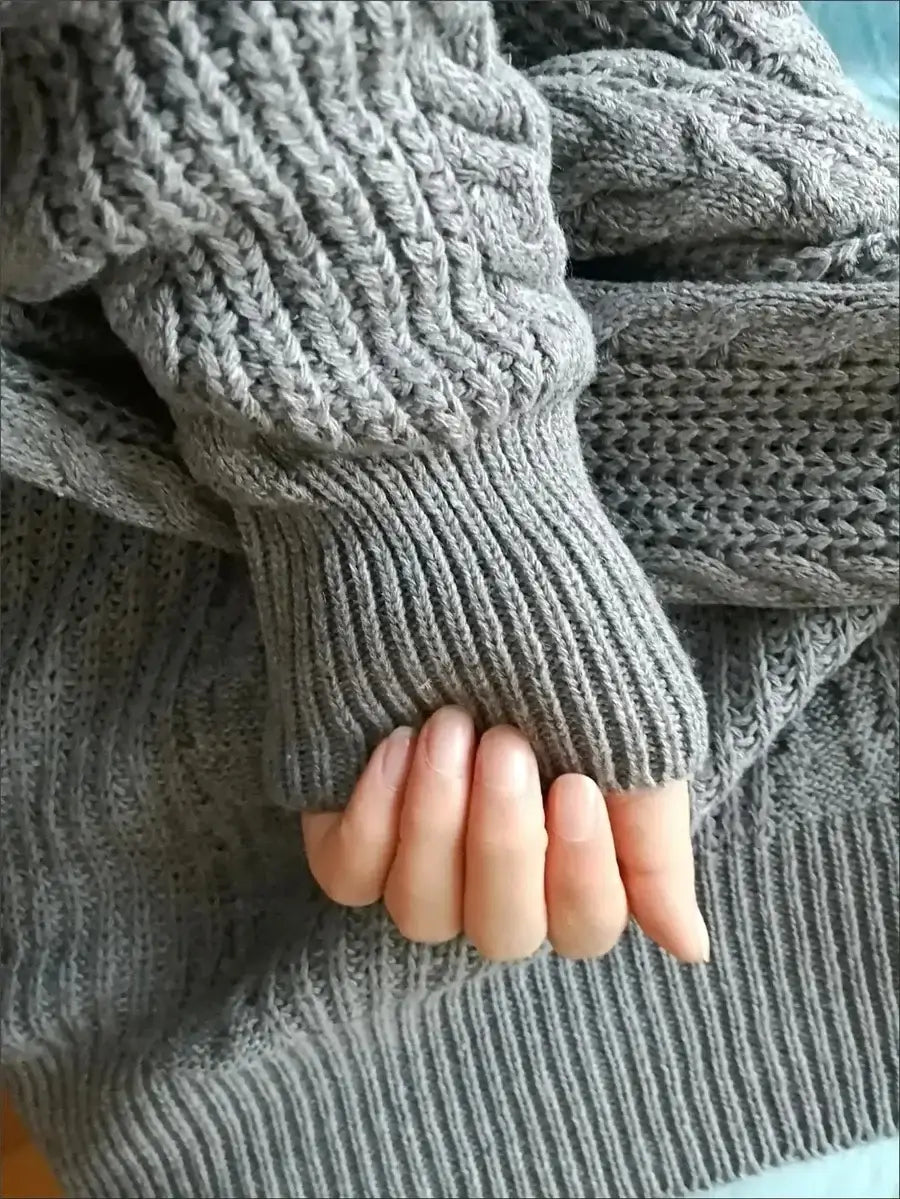 Women Hollow V-Neck Knit Cardigan