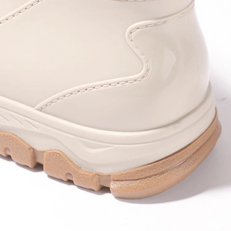 صنادل رومانية صيفية بكعب إسفيني للنساء